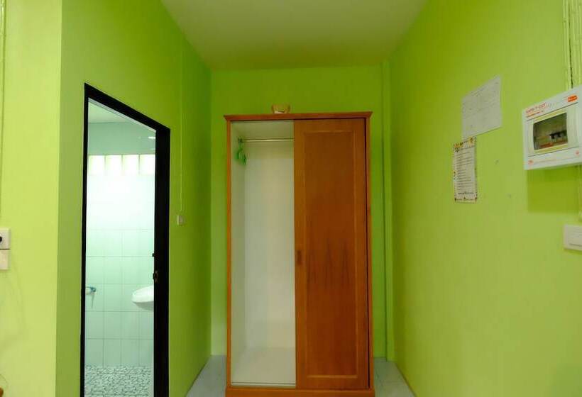 בית מלון כפרי Parattha Resort