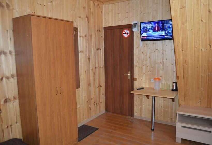 هتل Spasatel V Besedah