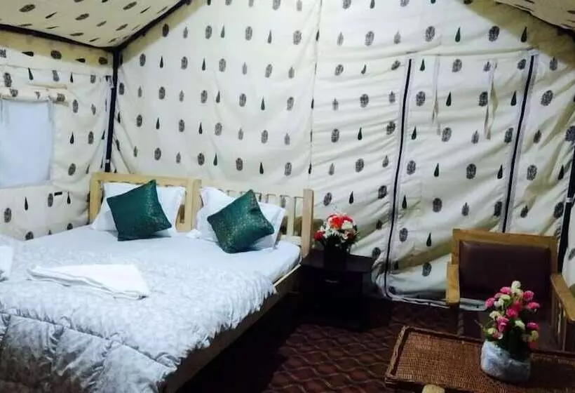 ホテル Sun And Sand Camp