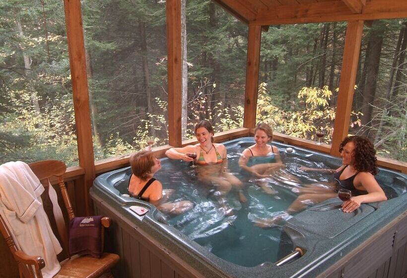 Opossum Creek Retreat