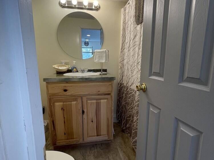 Opossum Creek Retreat