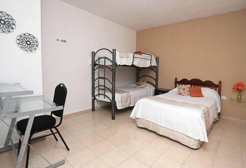 פנסיון Casa De Ana