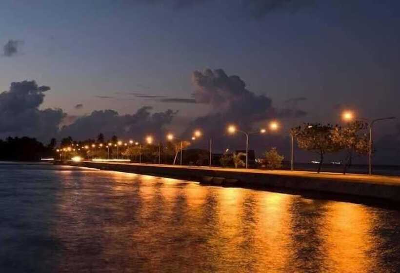 پانسیون Equator Homestay