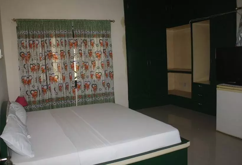 Majatalo Godville Guest House