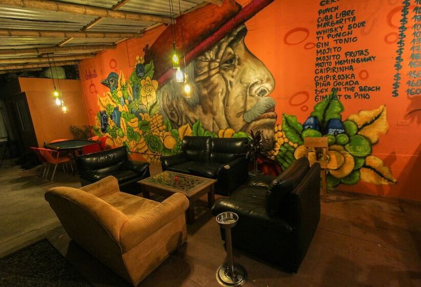 פנסיון Guest House Poblado