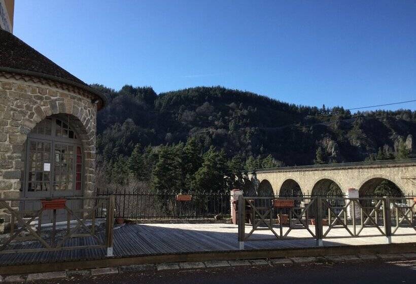 פנסיון Maison Beauséjour