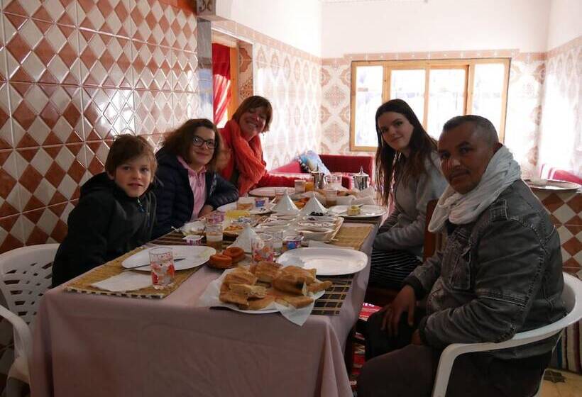 Пансион Maison D Hôte Chez La Famille