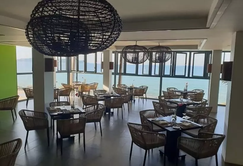 Bt Bay Hotel Ngapali