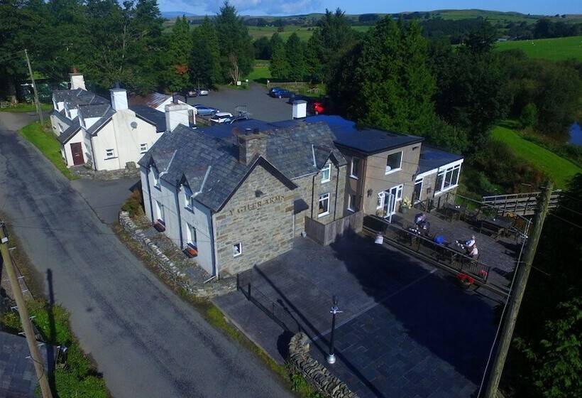 Hostelli Y Giler Arms