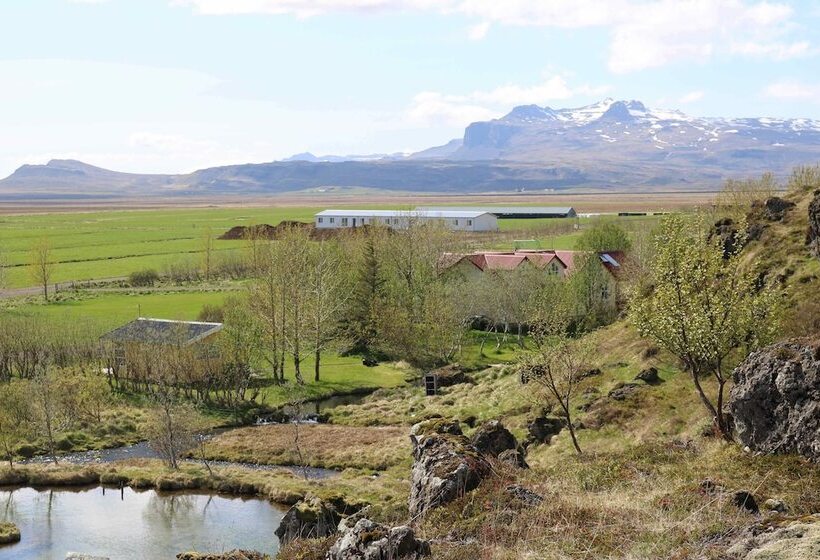 هتل Miðhraun Lava Resort