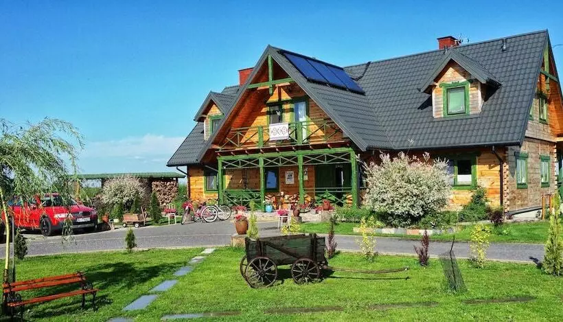 Maaseutuhotelli Agroturystyka żabi Raj