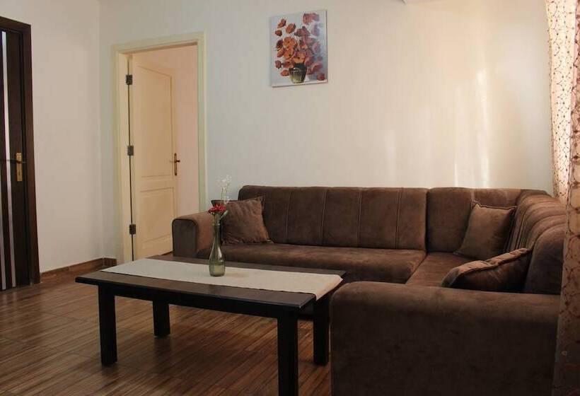 هتل Sohol Al Karmil Suites