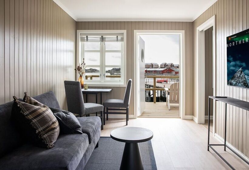 Отель Solsiden Brygge Rorbuer