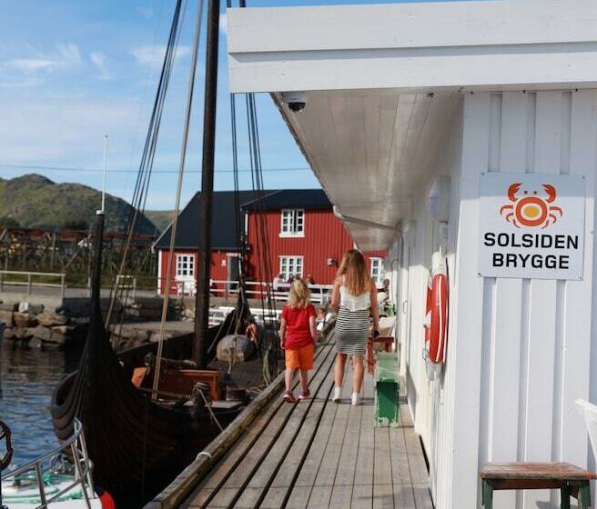 Отель Solsiden Brygge Rorbuer