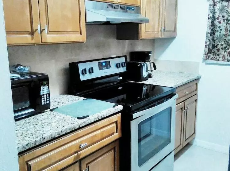 Hotelli Tropical Dreams   Sarasota Condos Near Siesta Key