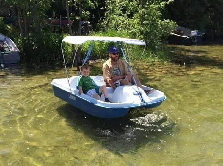 Maple Grove Cottages