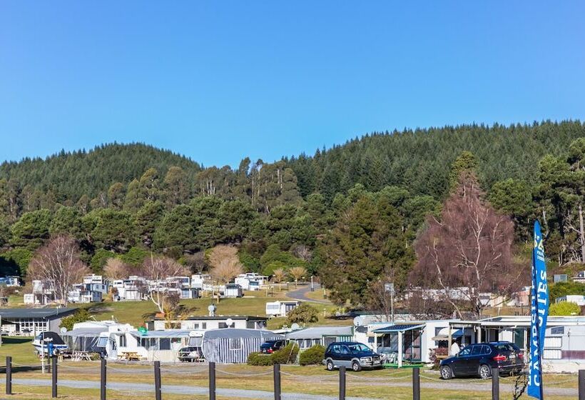 منتجع Motutere Bay Top 10 Holiday Park