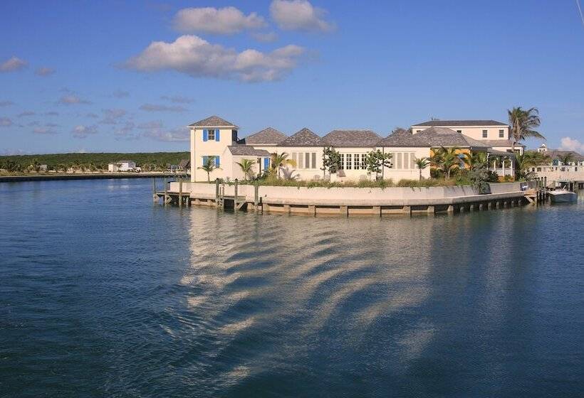 The Sandpiper Inn & Cottages