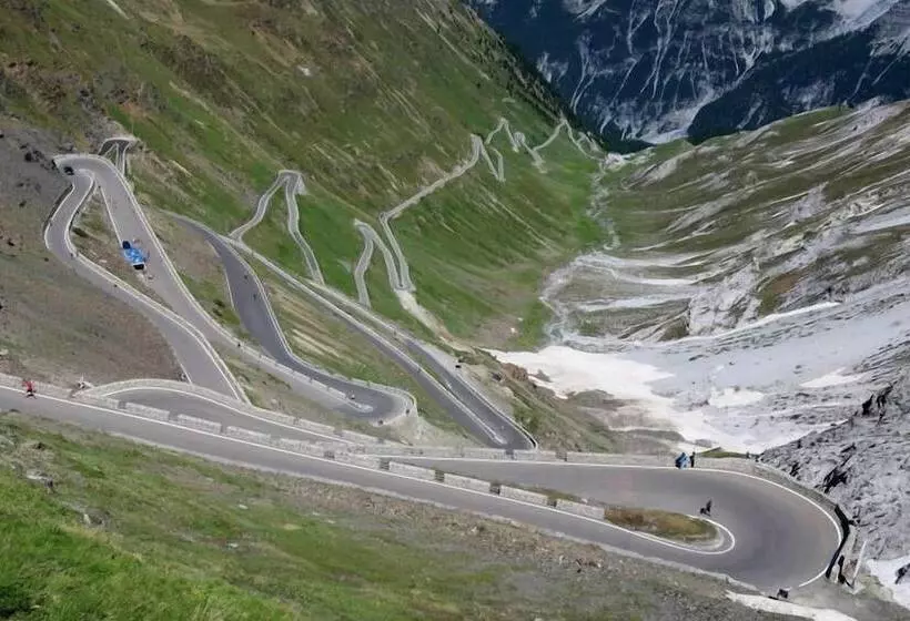 Villa Stelvio Bed & Breakfast