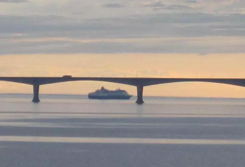 Amherst Cove Cottages