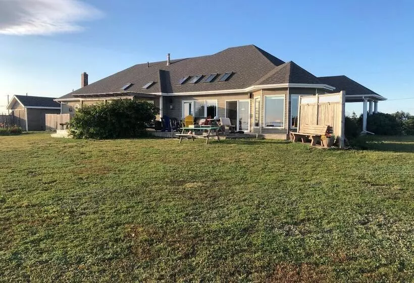 Amherst Cove Cottages