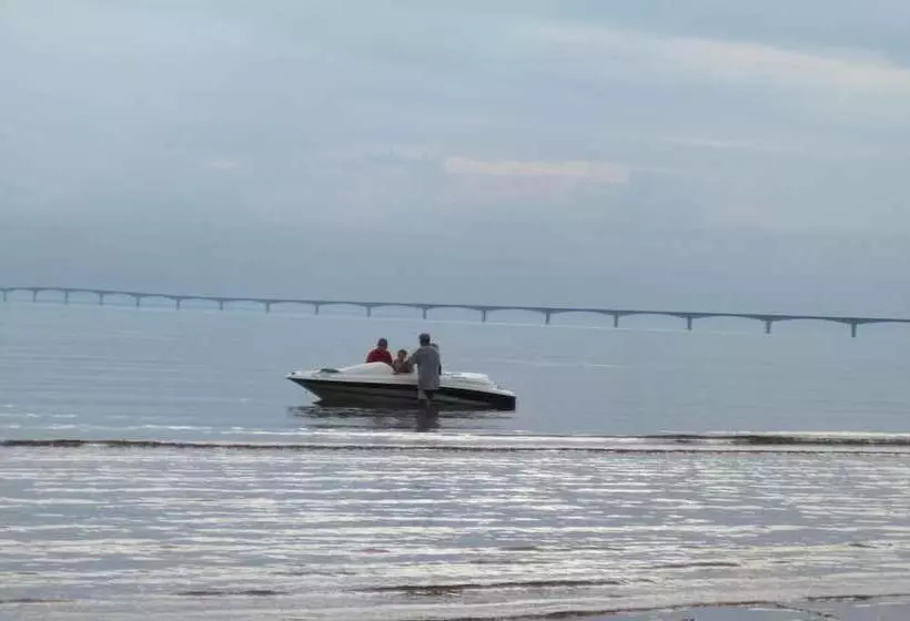 Amherst Cove Cottages