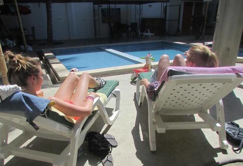 簡易ホテル La Casa De Betty