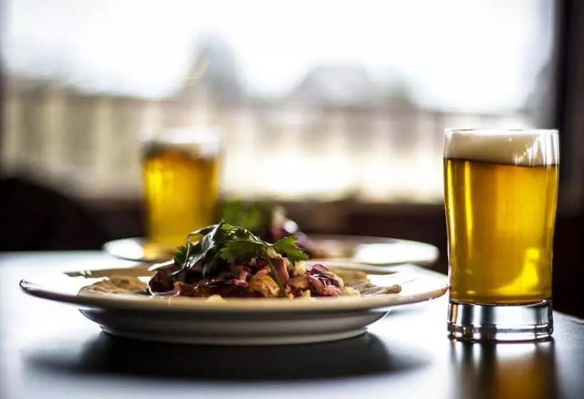 簡易ホテル Ye Olde Argyler Lodge