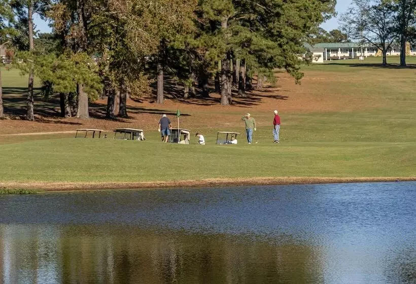 Hotelli Dothan National Golf Club And