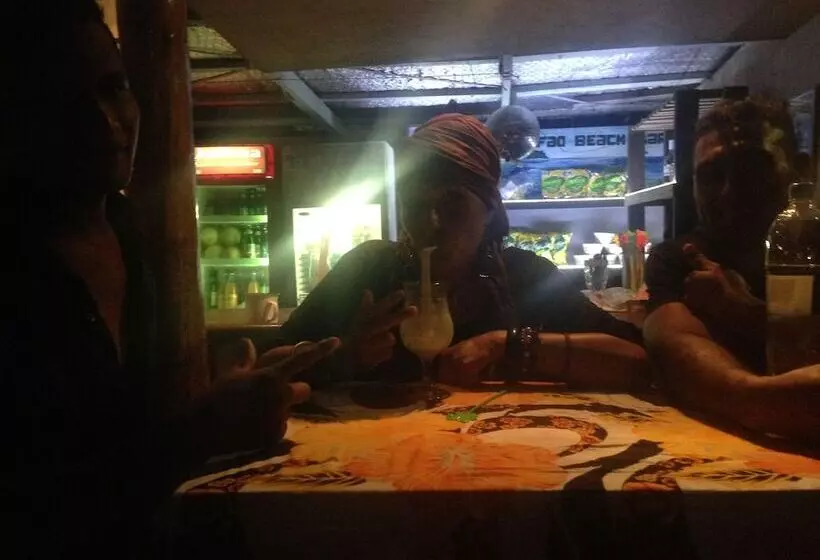 هتل Faofao Beach Fales