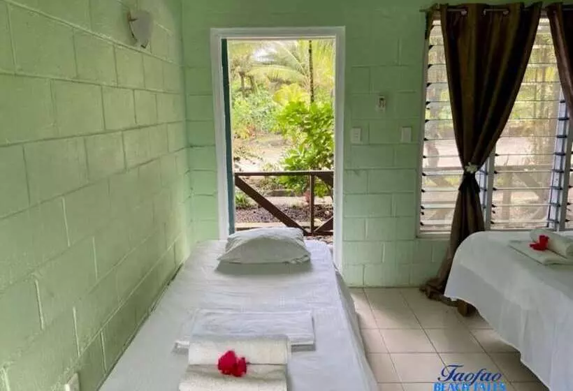 هتل Faofao Beach Fales