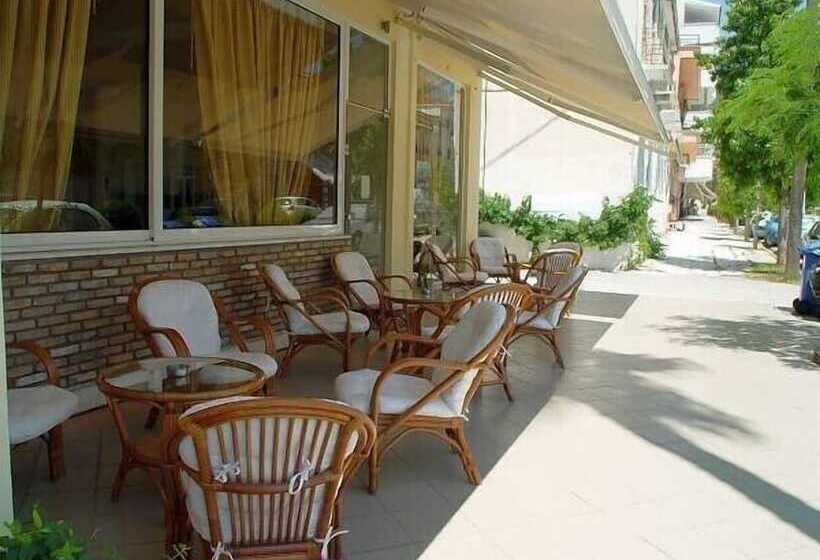 Отель Kiapekos Studios