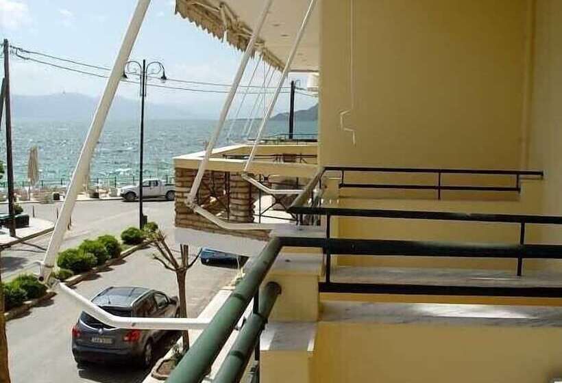 Отель Kiapekos Studios