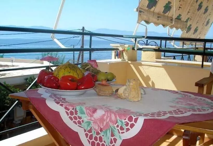 Hôtel Kiapekos Studios