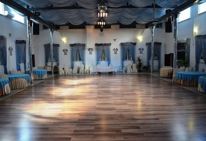 هتل Olimp Event Complex