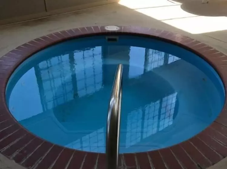 Hotelli Santa S Lodge