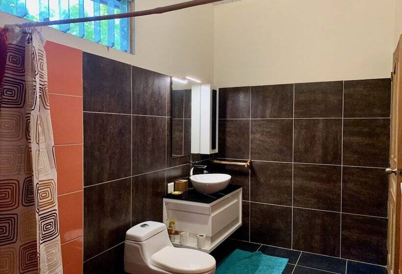 هتل Va A I Te Moana