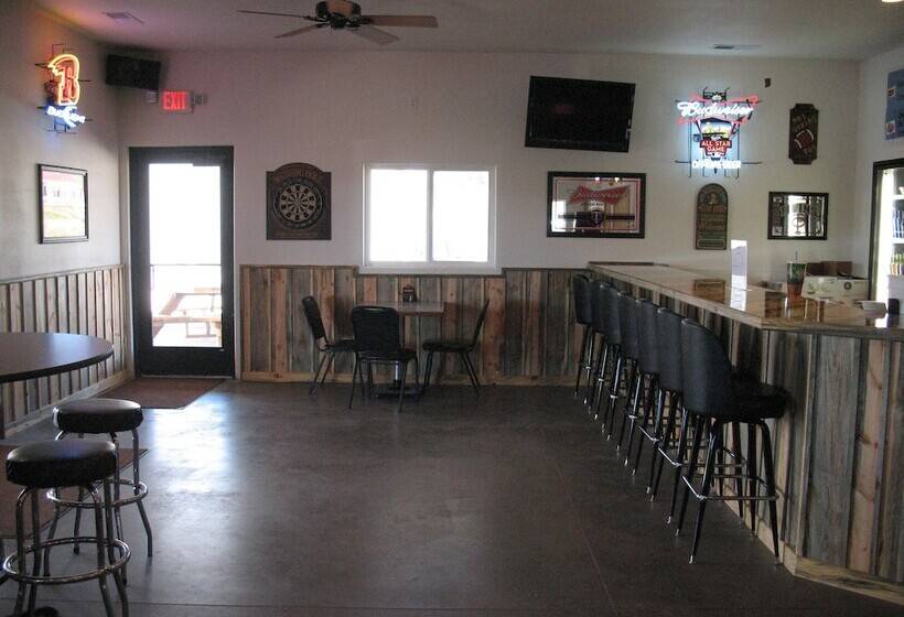 Мотель Iron Horse Inn