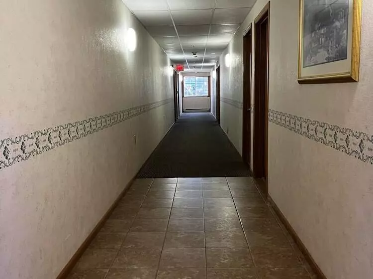 Motelli Lincoln Host Motor Inn