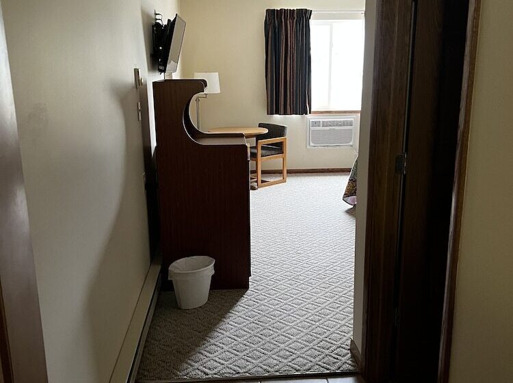 مُتل Lincoln Host Motor Inn