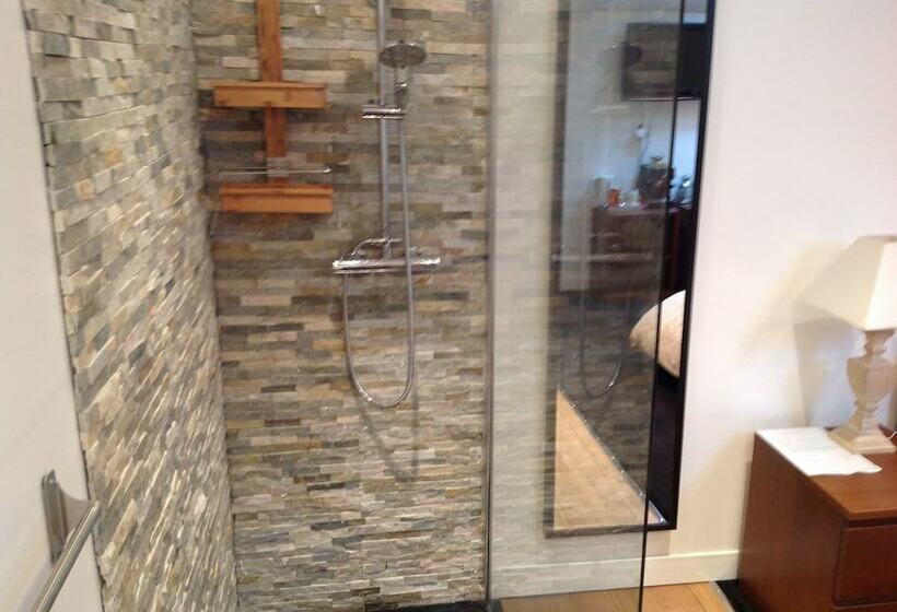 پانسیون Les Chambres Du Palais Gambetta