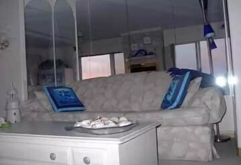 ペンション Moonlight Beach Suites