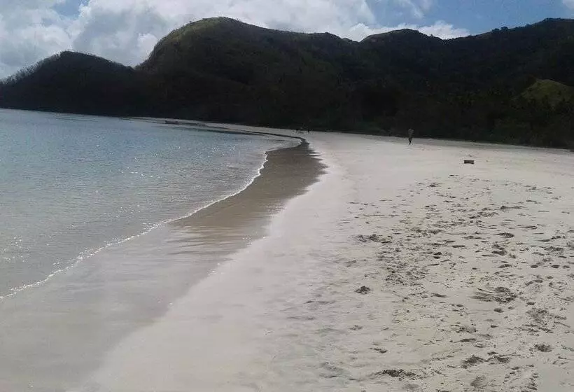 ペンション Yasawa Homestays