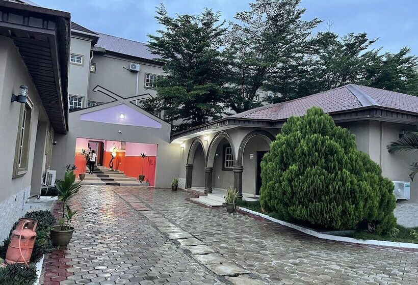 Western Sun International Hotel & Events Centre