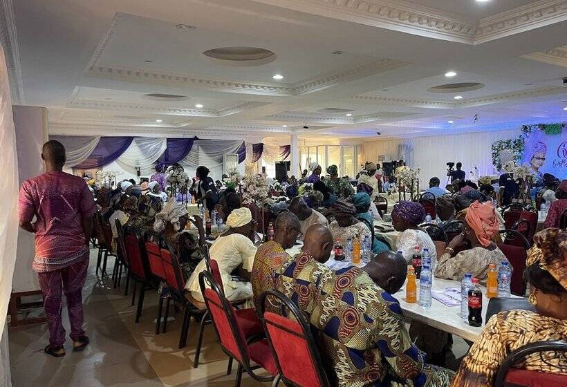 Western Sun International Hotel & Events Centre