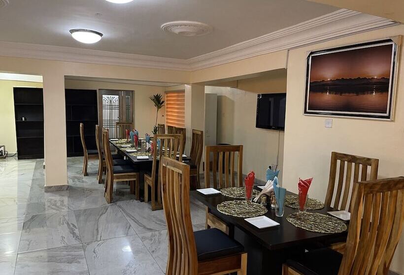 Western Sun International Hotel & Events Centre