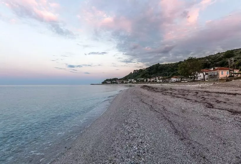 Aeolos Hotel & Villas   Pelion