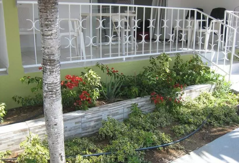 Alablanca Apartments, Residents Inn