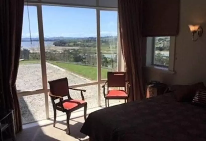 Aamiaismajoitus (B&B) Sapphire Ridge