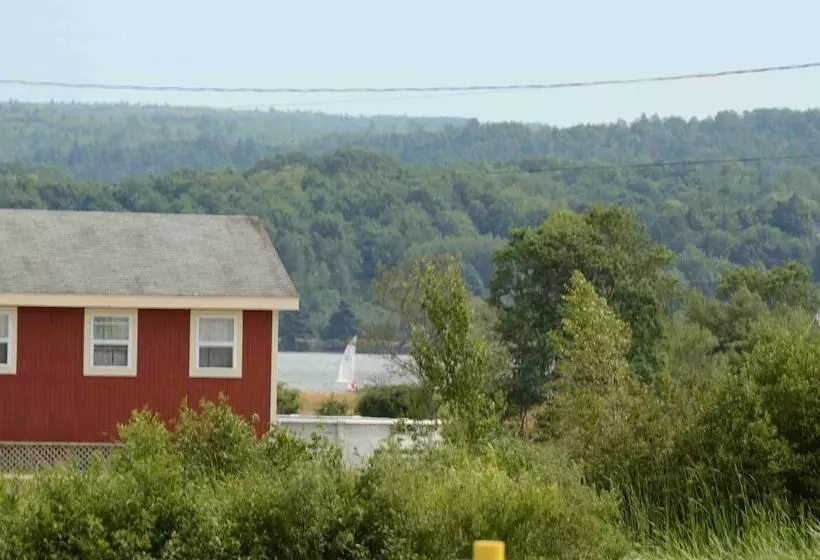 Crown Cove Cottages